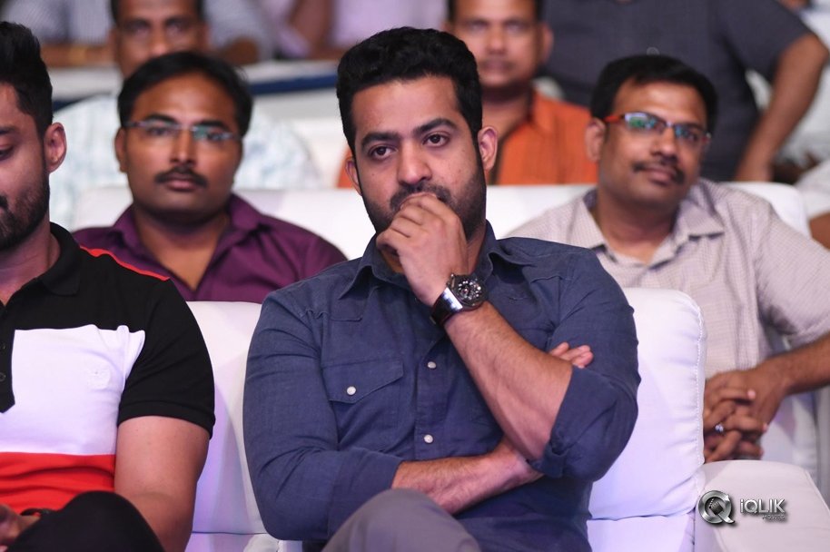 Naa-Nuvve-Pre-Release-Function-Photos